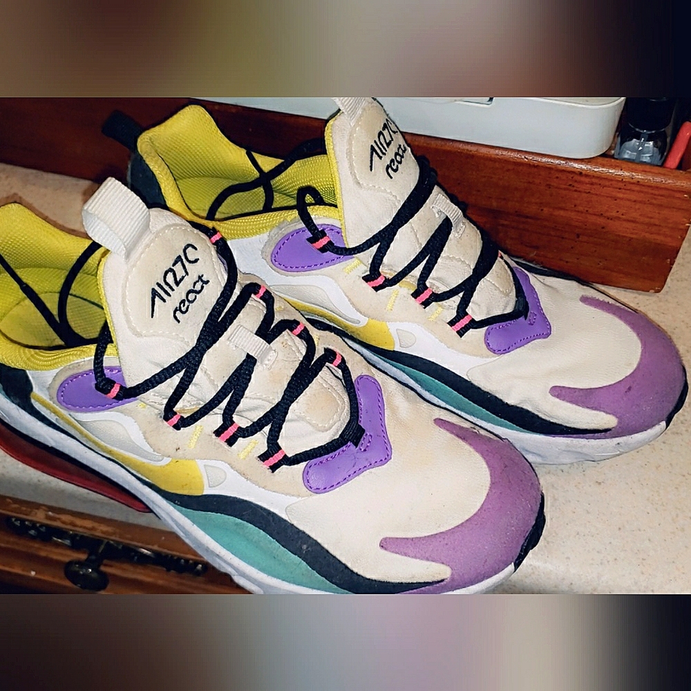 Nike AirMax 270 React